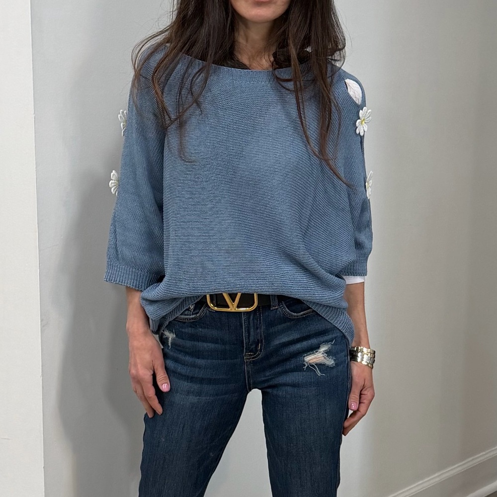 MADE IN ITALY Blue Sweater with Floral Accents